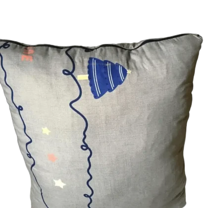 bed pillow white